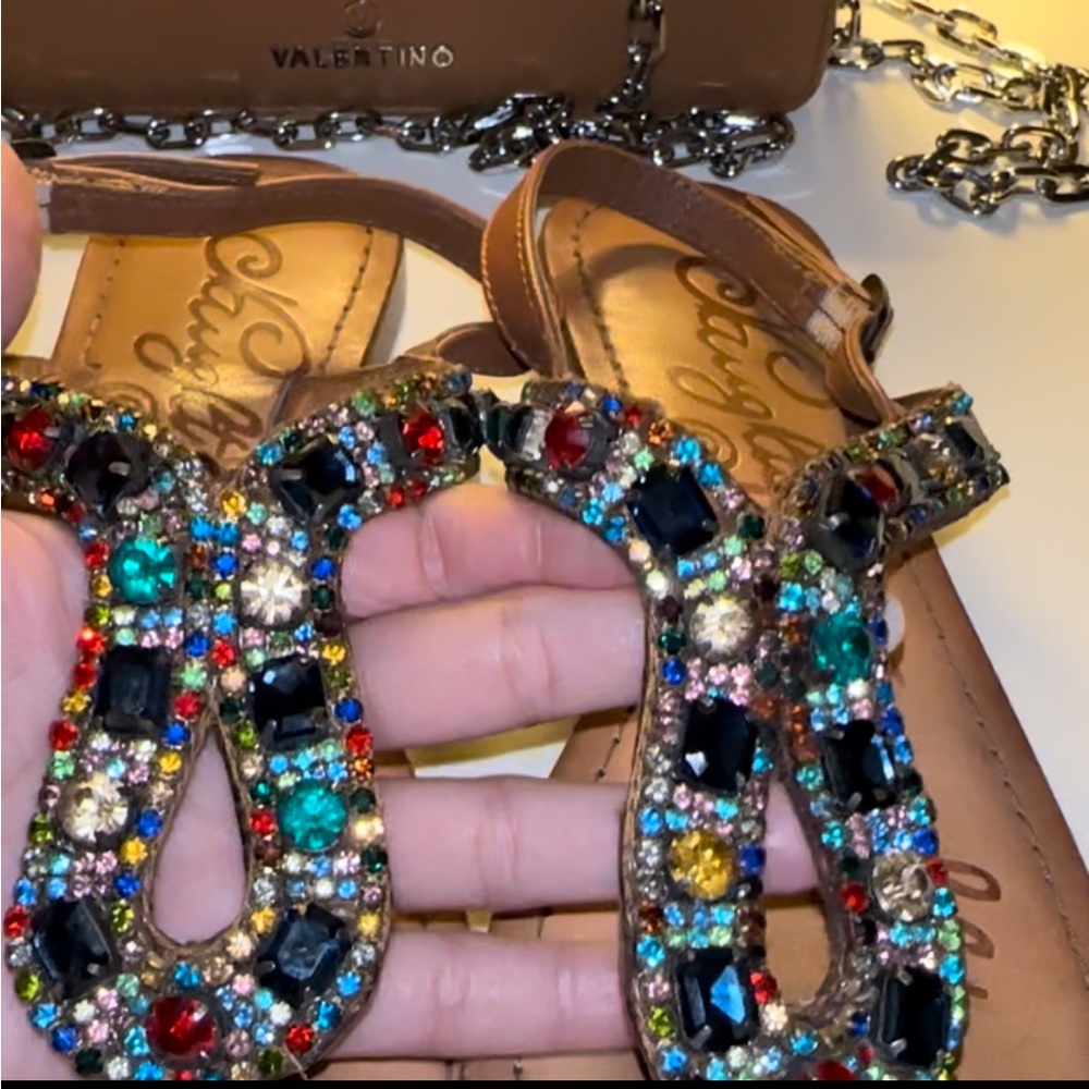 Embellished crystal sandals 💎